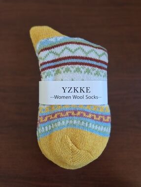 NWT YZKKE Women Soft Wool Socks - Yellow Multicolor Fair Isle